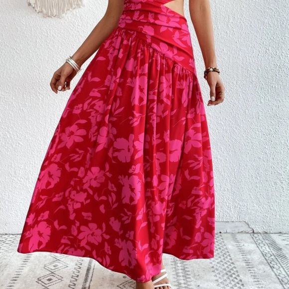 Boho Floral Print Criss Cross Open Back Ruched Cut Out Maxi Dress - Picture 5 of 9